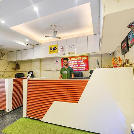 Fabhotel Luxury Inn Near Adarsh Nagar Metro Delhi  Buitenkant foto